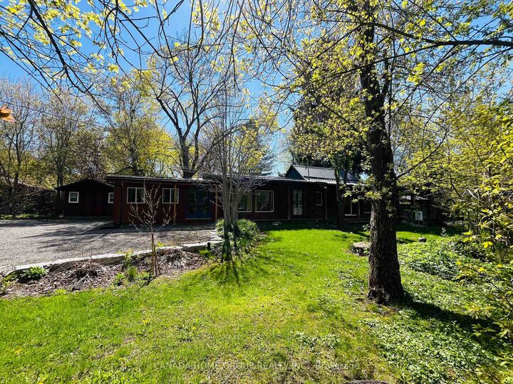 Property Photo: 15472 McLaughlin Road ON L7C 1J5