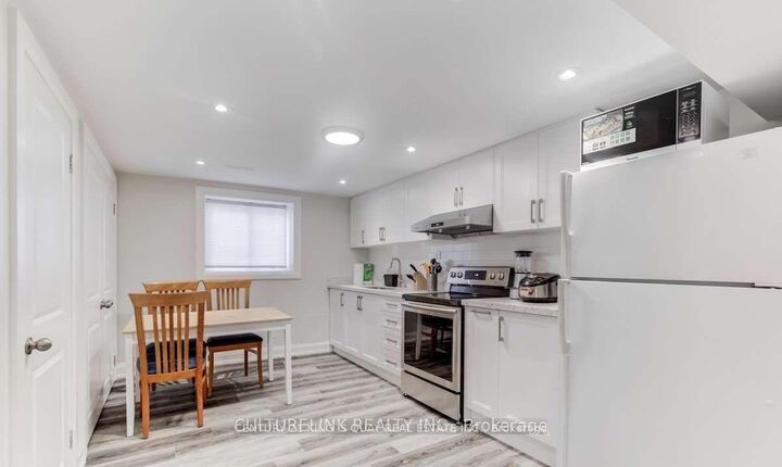 Property Photo: 11 Bowhill Crescent Lower ON M2J 3S1