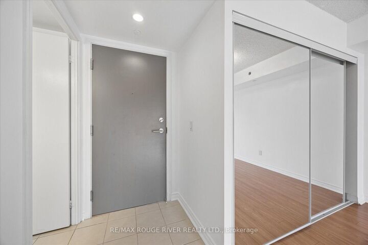 35 Saranac Boulevard 330 — photo 1