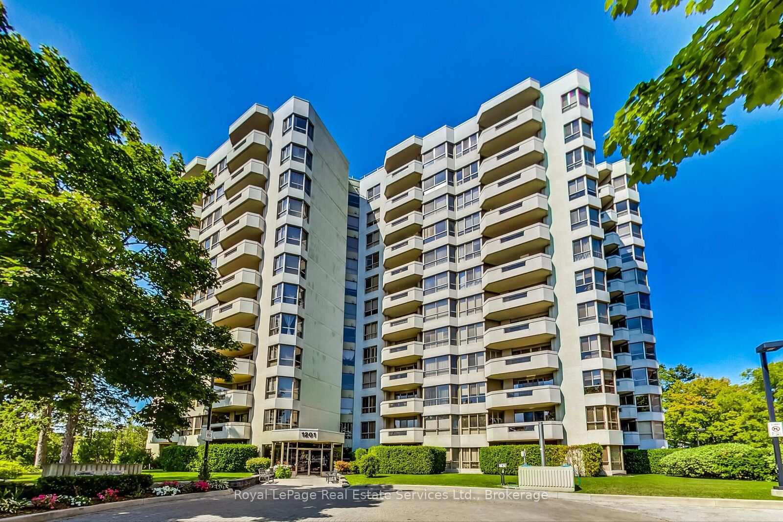 Property Photo:  1201 North Shore Boulevard E 705  ON L7S 1Z5 