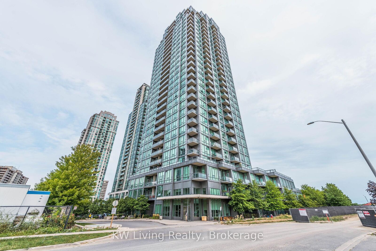 Photo de la propriété: 3525 Kariya Drive 1202 ON L5B 0C2