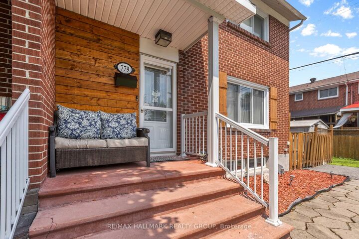 Property Photo:  779 Borthwick Avenue  ON K1K 2M5 
