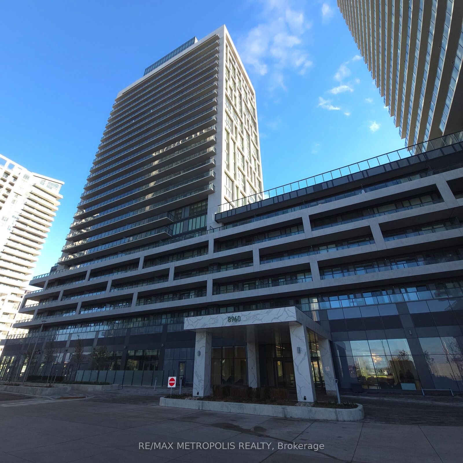 Property Photo:  8960 Jane Street 508  ON L4K 0N9 