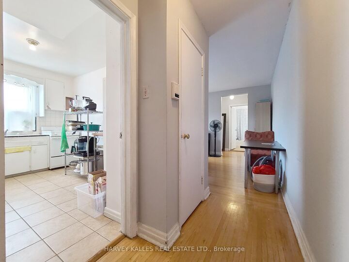 Property Photo:  2434 Keele Street 9  ON M6L 2N2 