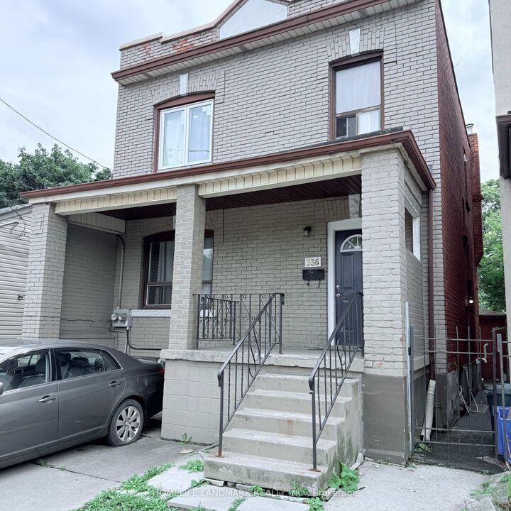 Property Photo:  336 King William Street  ON L8L 1P3 