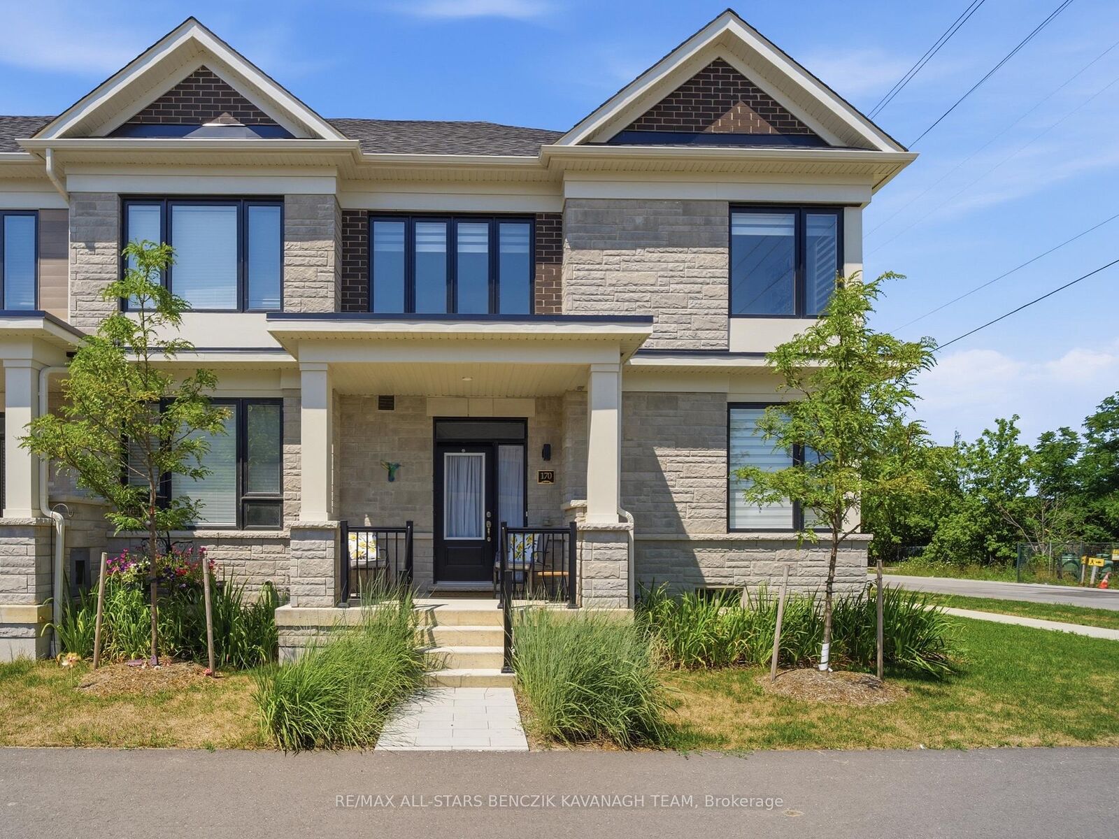 Photo de la propriété:  170 Alcorn Drive  ON K9V 0T2 