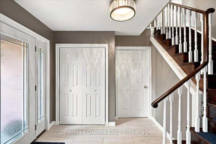 Property Photo:  12 Brimley Court  ON K8N 5L5 