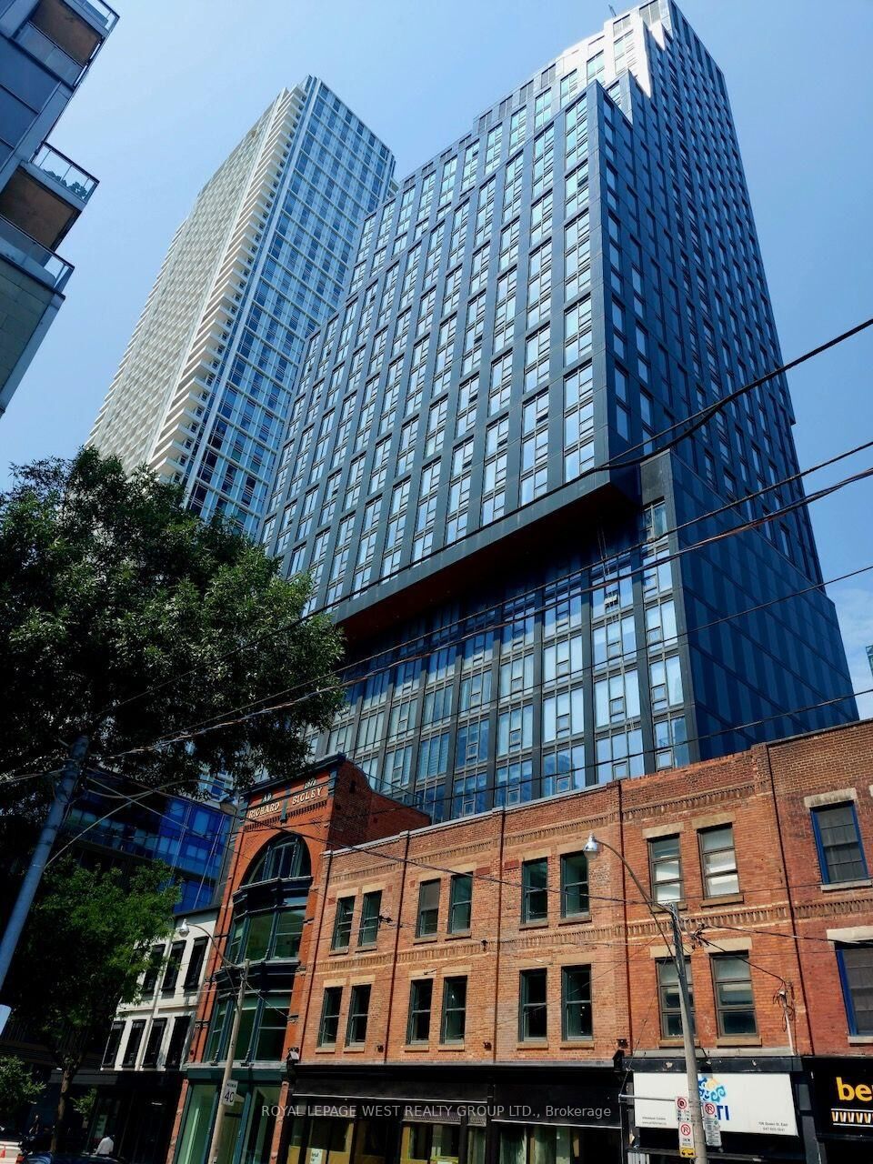 Property Photo:  100 Queen Street E 3709  ON M5H 2N2 
