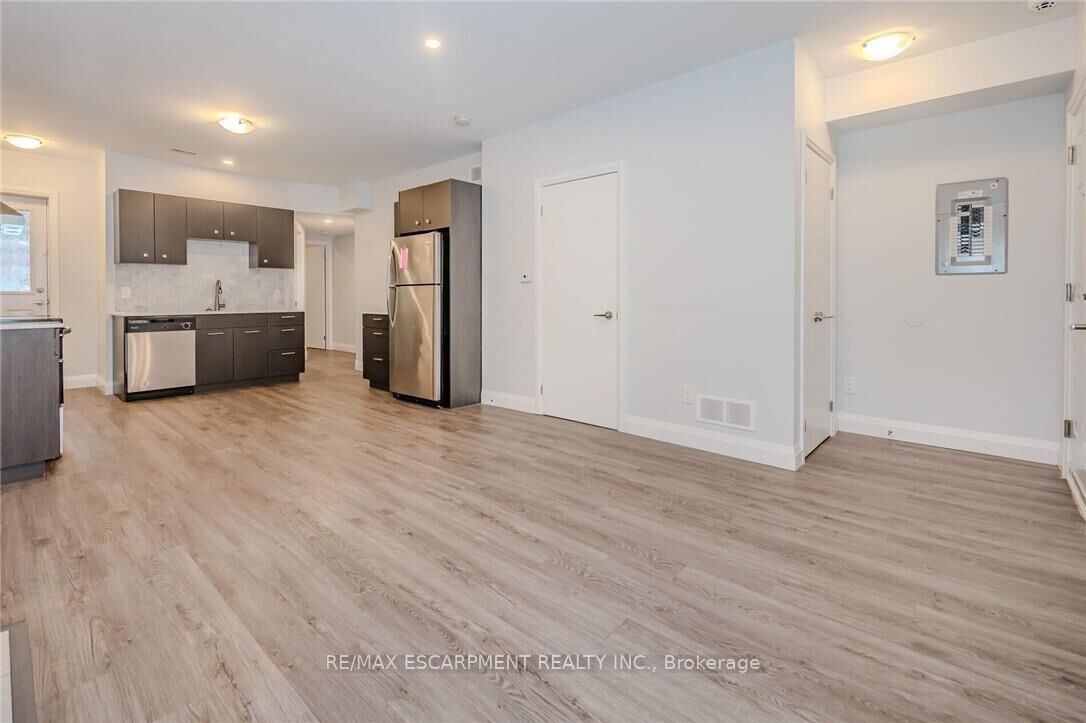 Property Photo:  74 Cathcart Street  ON L8R 1M5 