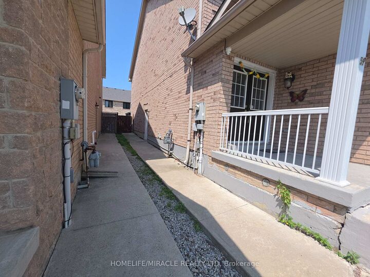 Property Photo:  59 Rollingwood Drive Basement  ON L6Y 5R1 