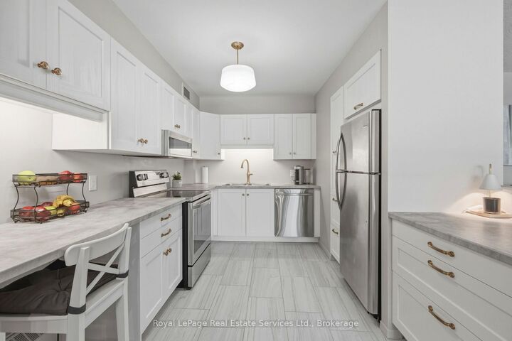 15 Towering Heights Boulevard 102 — photo 1