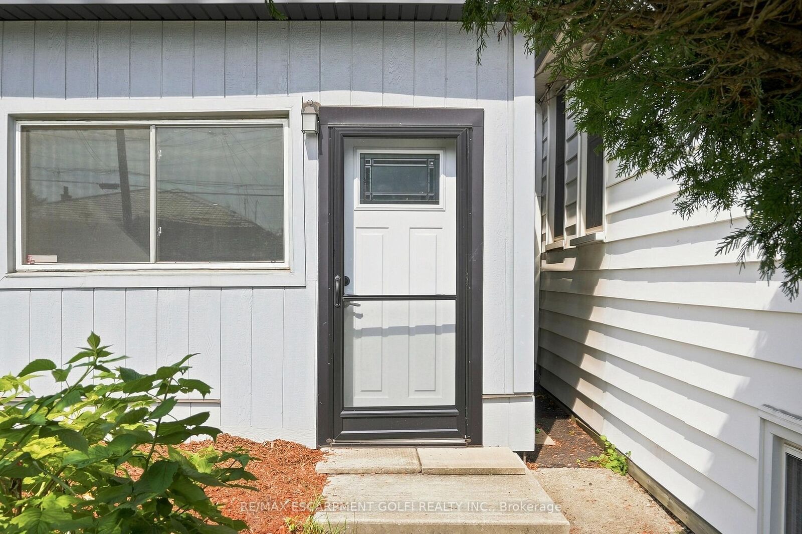 Property Photo: 88 East 19th Street ON L9A 4S1