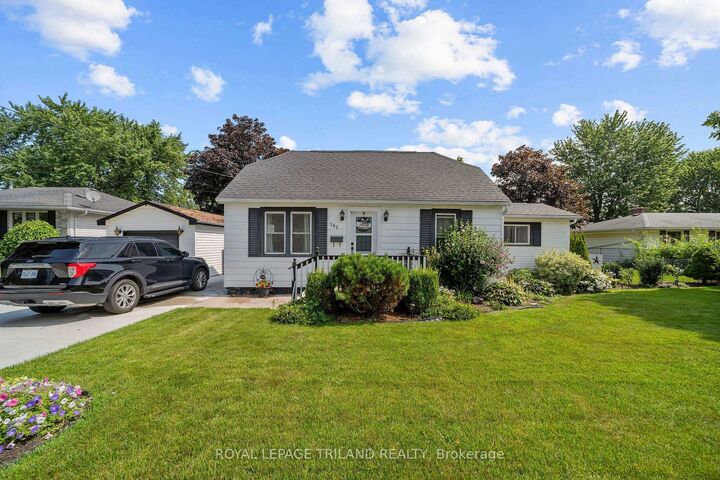 165 Victoria Street — photo 1