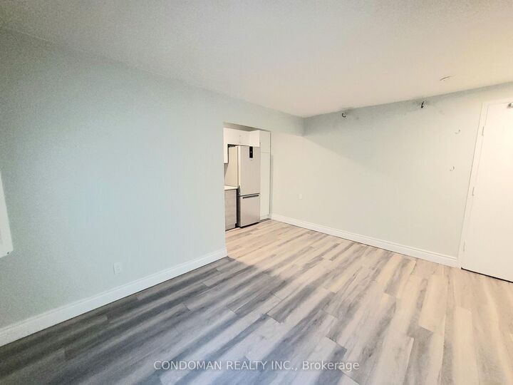 Property Photo: 852 Broadview Avenue 305 ON M4K 2R1
