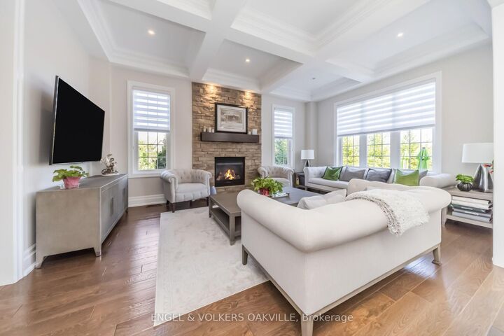3 Holdroyd Court — photo 1