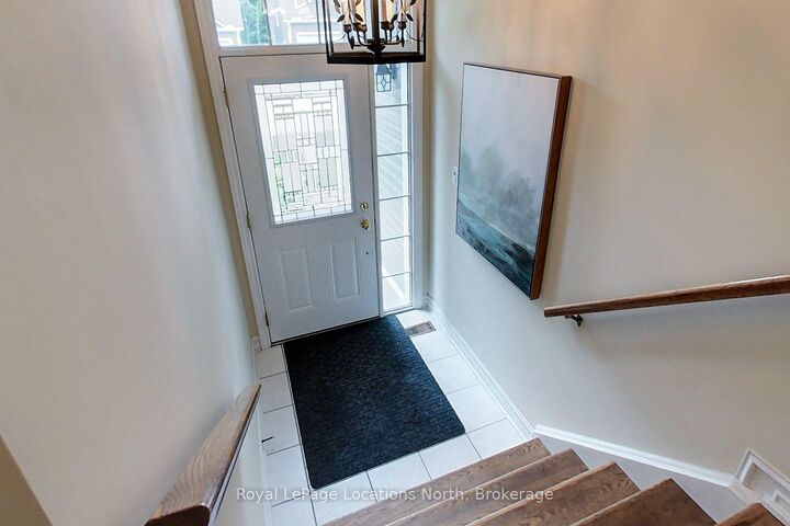Property Photo: 25 Green Briar Drive ON L9Y 5H9
