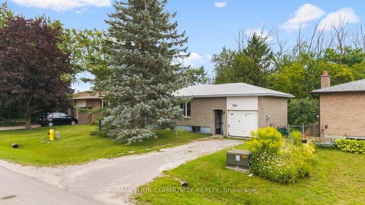 Property Photo: 566 Highland Crescent ON L0K 1A0