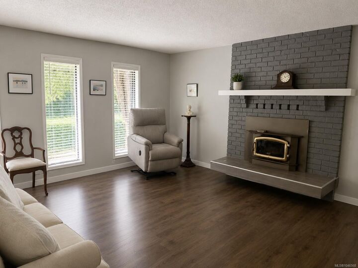 Property Photo:  783 Canyon Crescent Dr  BC V9K 1K9 