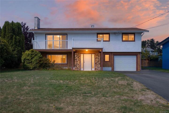 Property Photo:  132 Thulin St S  BC V9W 2J7 