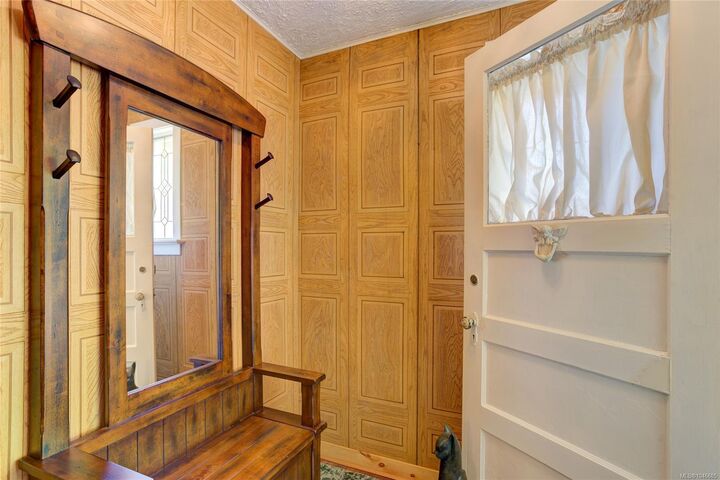 Property Photo: 10660 Cedar Dr BC V0R 3E1