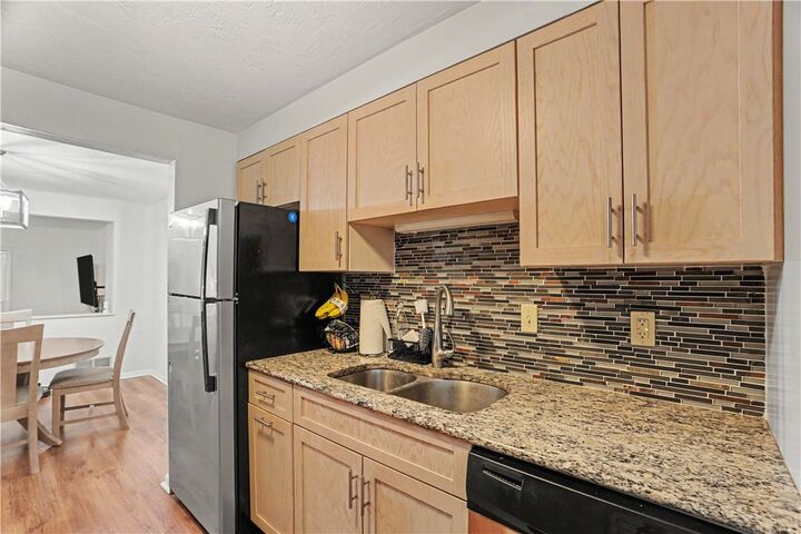 Property Photo: 127 Spruce Ct PA 15229