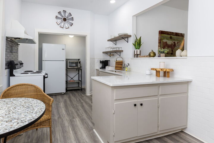 Property Photo:  110 E Craig Place C  TX 78212 
