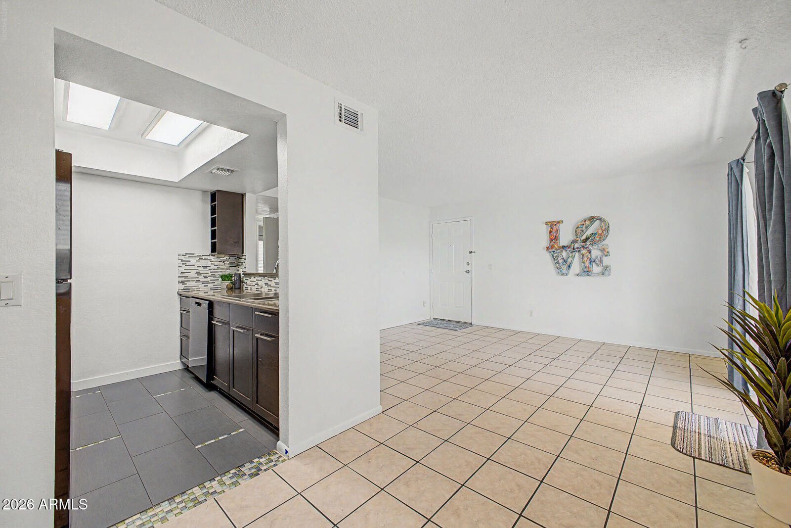 Property Photo: 616 S Hardy Drive 118 AZ 85281