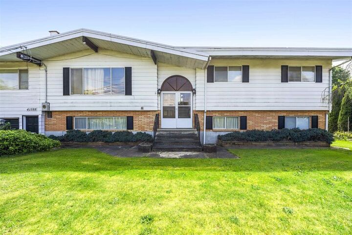 Property Photo: 41588 Yarrow Central Road BC V2R 5G4