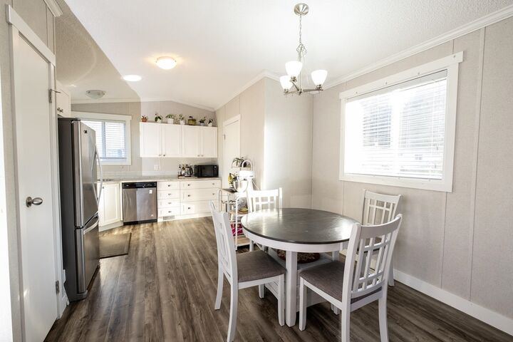 1413 Sunshine Coast Highway 139 — photo 1