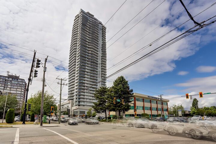 11967 80 Avenue 2703 — photo 1