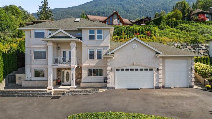 7304 Mount Thurston Drive — photo 1