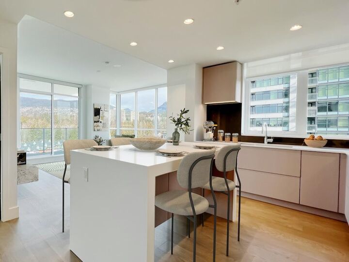 Property Photo: 1675 Lions Gate Lane 807 BC V7P 0E3