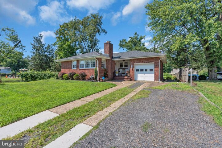 Property Photo:  53 Stewart Avenue  NJ 08075 