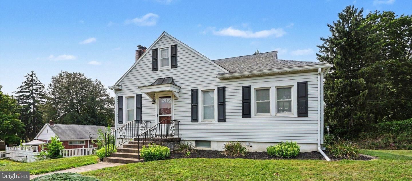 Property Photo:  401 Wood Street  PA 17109 