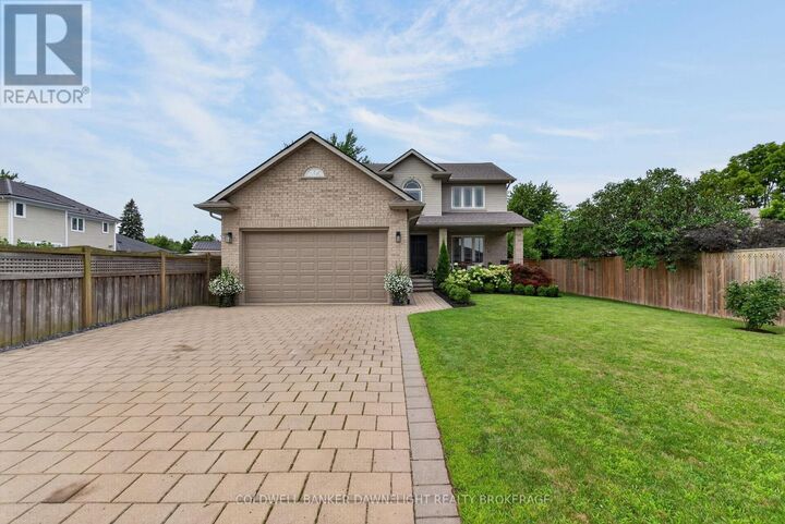 Property Photo: 7 Finch Street ON N0M 1A0