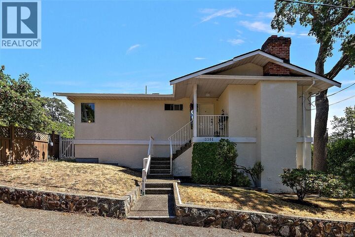 Property Photo: 3301 Argyle Place BC V8P 5R8