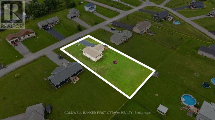 Property Photo: 216 Owen Lucas Street ON K7S 3G8