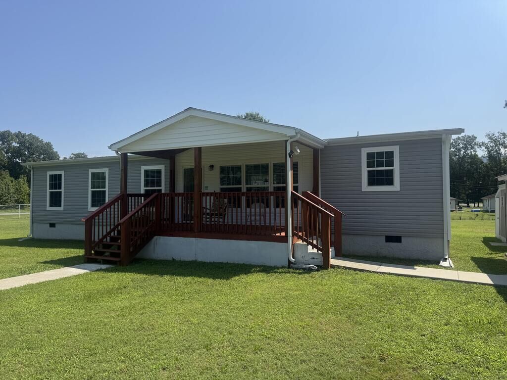 Property Photo: 526 6th Avenue GA 30705