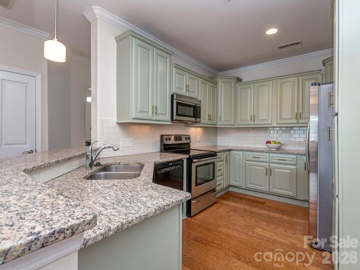 Property Photo:  6605 Central Pacific Avenue 403  NC 28210 