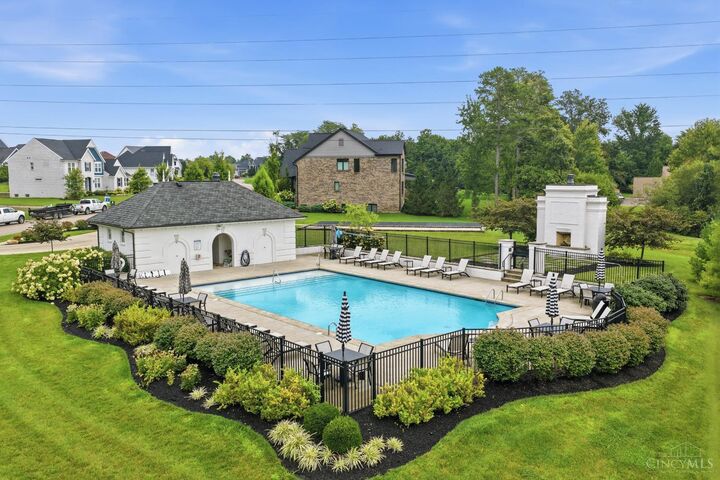 Property Photo:  9907 Kensington Lane  OH 45040 