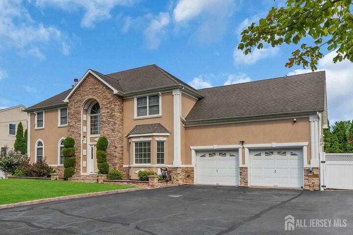 Property Photo:  242 Grandview Avenue  NJ 08854 