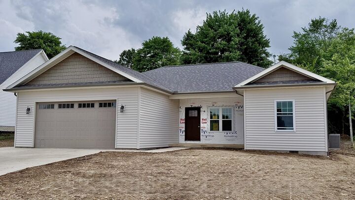 Property Photo:  867 Fairway Drive  OH 43028 