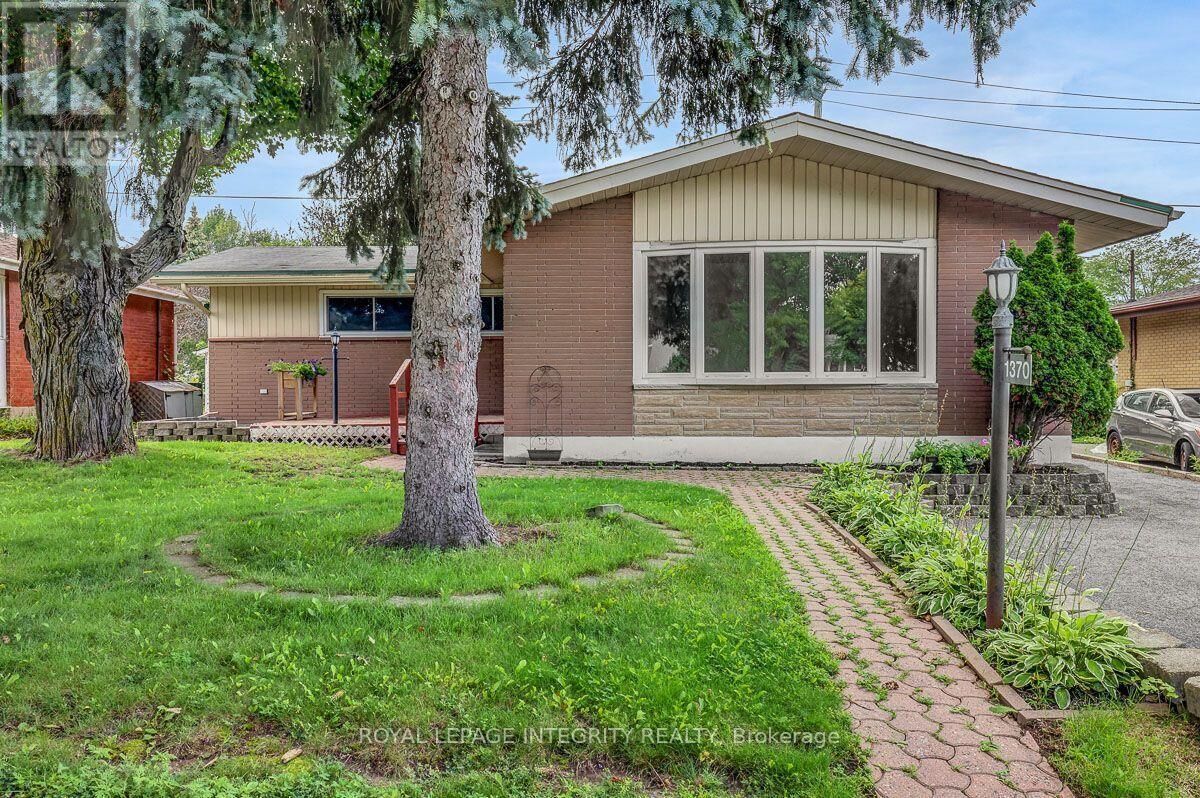 Property Photo: 1370 Highgate Road ON K2C 2Y6