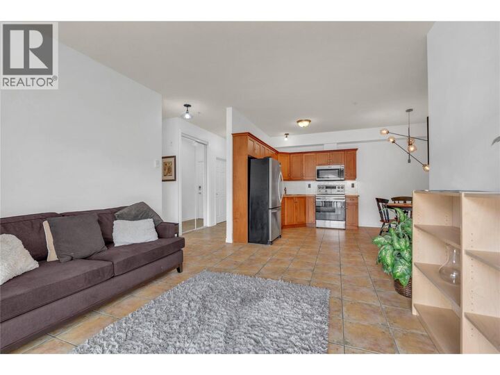 Property Photo:  196 Wade Avenue West 306  BC V2A 1T6 