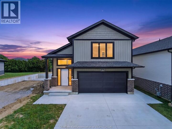 20 Champlain Court — photo 1