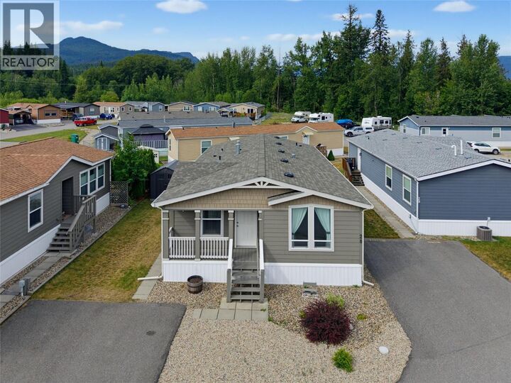 Property Photo: 4811 10A Avenue Northeast 28 BC V1E 1C5