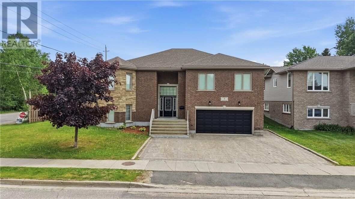 Property Photo: 9 Countryside Drive ON P3E 5A2