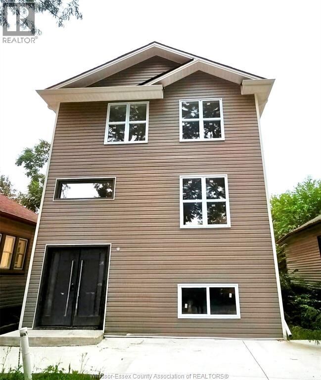 Property Photo: 411 Clinton Street ON N8X 1A7