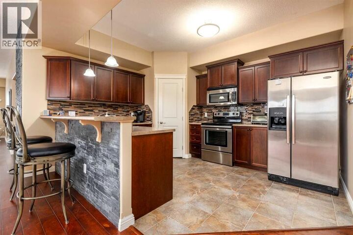 Property Photo:  4102 69 Avenue  AB T9V 2H9 