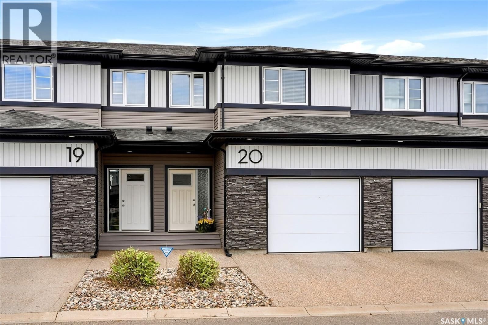 Property Photo:  20 5301 Beacon Drive  SK S4W 0R6 